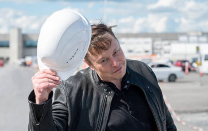 Tỷ phú Elon Musk mất 200 tỷ USD trong năm 2022