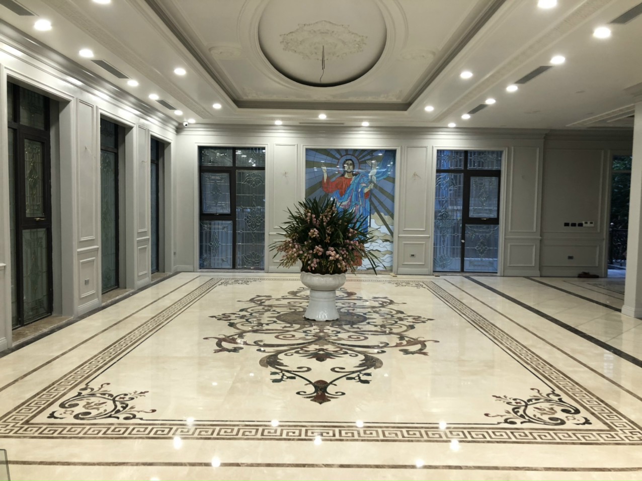 Nhà giàu chuộng làm nội thất bằng đá tự nhiên nhập khẩu