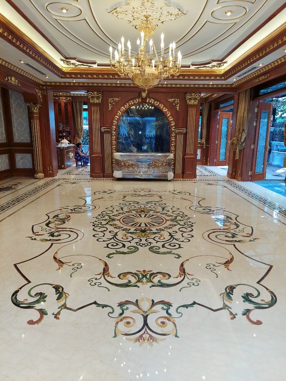 Nhà giàu chuộng làm nội thất bằng đá tự nhiên nhập khẩu