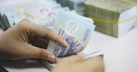 Lãi suất liên ngân hàng đảo chiều bật tăng về mức 5%