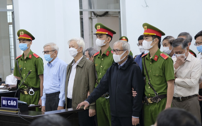 13 cựu lãnh đạo tỉnh Khánh Hòa lãnh án tù vì giao đất vàng cho doanh nghiệp