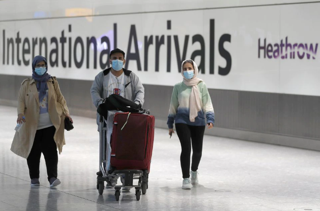 Biến thể XBB.1.5 lây lan mạnh, WHO kêu gọi hành khách đeo khẩu trang trên các chuyến bay đường dài