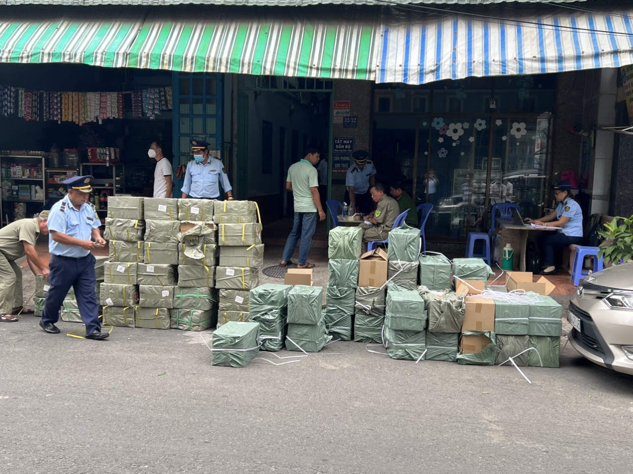 Bình Dương tăng cường chống buôn lậu, gian lận thương mại và hàng giả dịp Tết