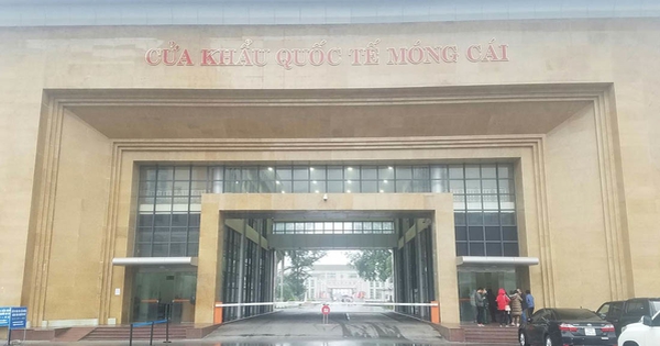 Trung Quốc tạm dừng thông quan trong 7 ngày Tết