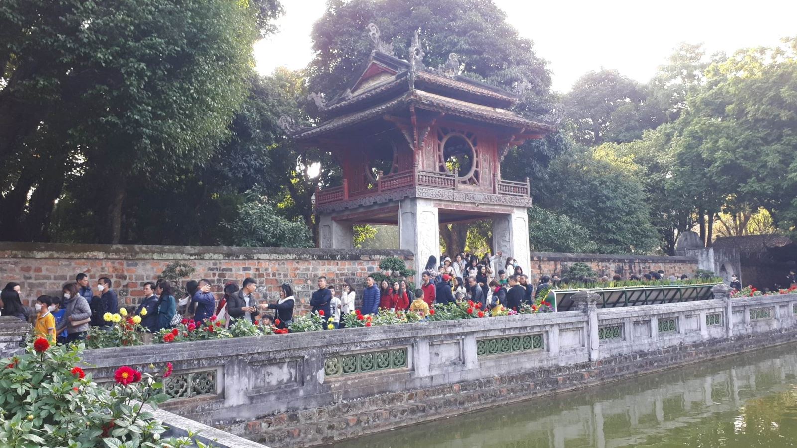 Lượt khách tăng mạnh, tín hiệu tốt cho ngành du lịch Thủ đô