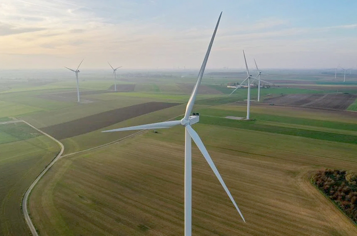 Châu Âu đặt kế hoạch thúc đẩy sản xuất xanh để cạnh tranh với Mỹ