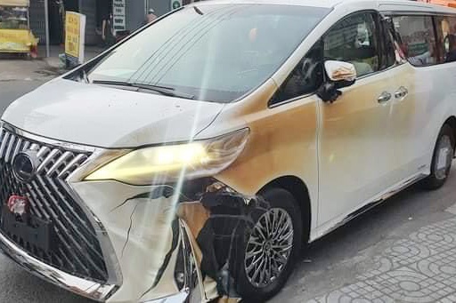 Lexus triệu hồi hàng loạt xe do có nguy cơ rò rỉ nhiên liệu