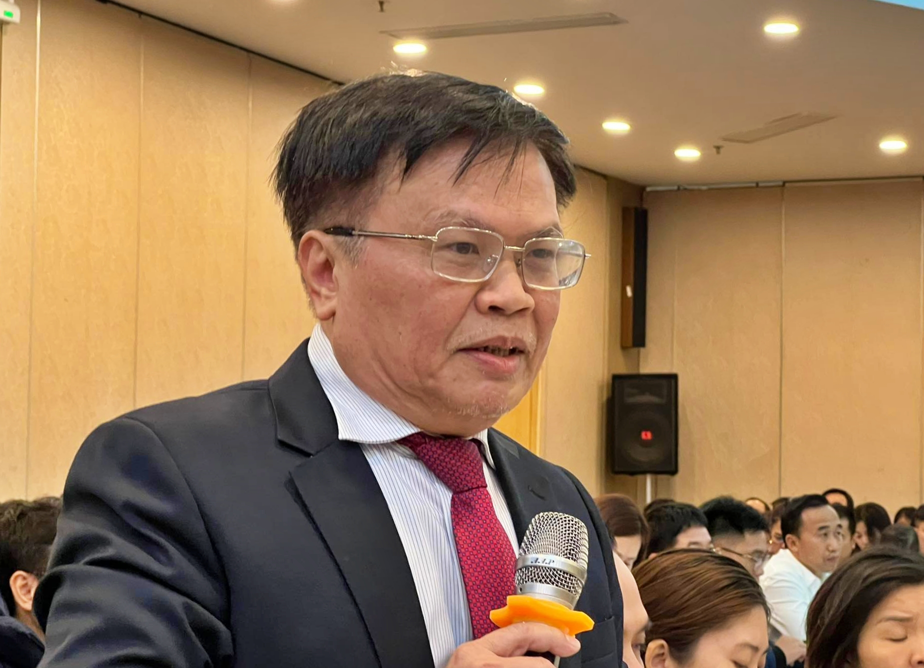 TS.Nguyễn Đình Cung Cần xây dựng quy định dự trữ lưu thông xăng dầu quốc gia