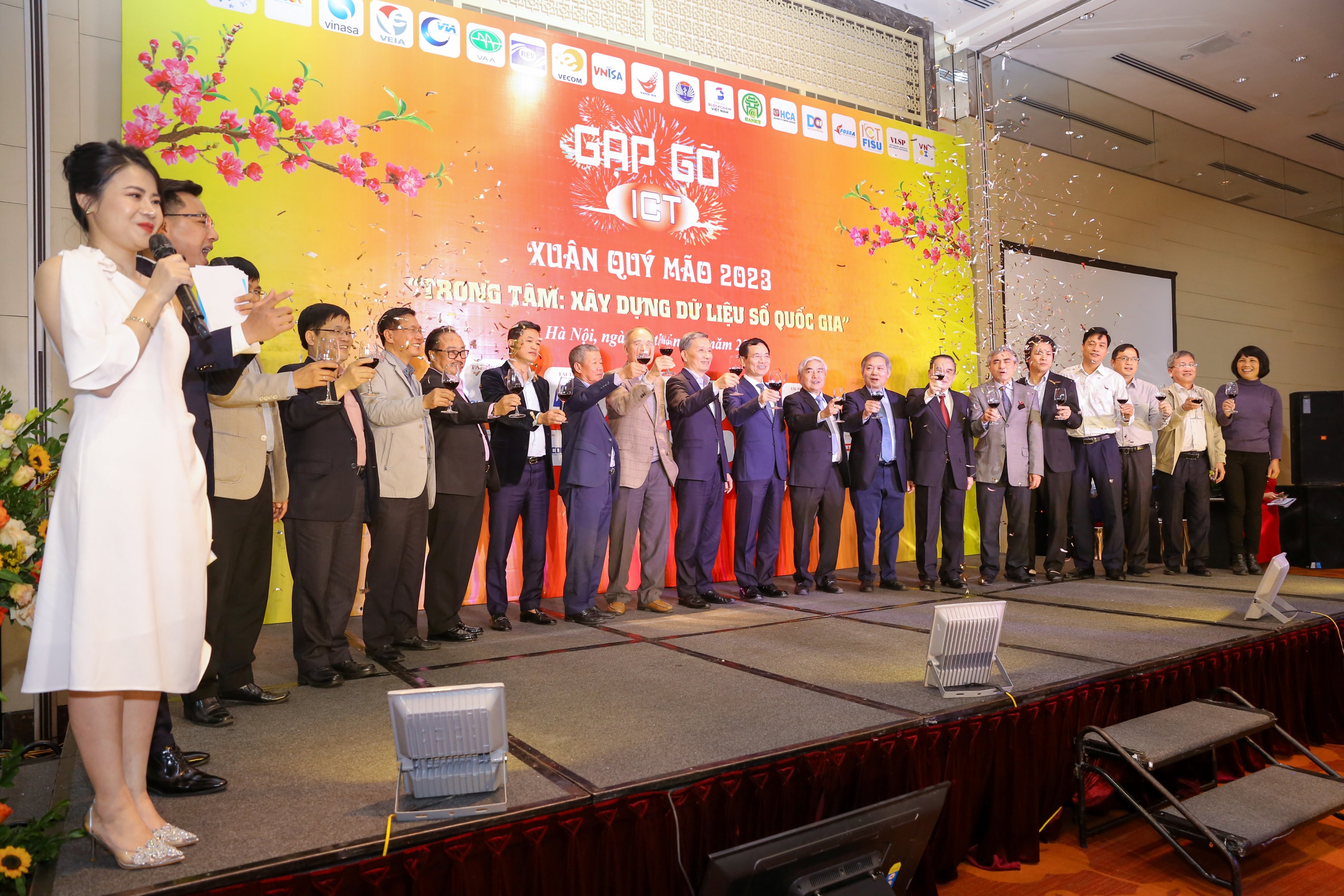 Gặp gỡ ICT 2023 Trọng tâm Xây dựng dữ liệu số quốc gia