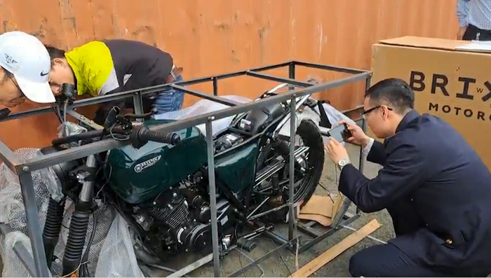 Bắt giữ lô xe mô tô nhập khẩu trị giá 3 tỷ đồng