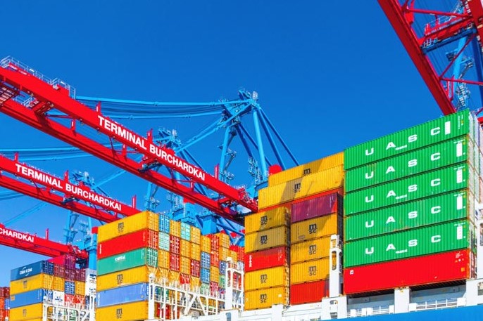 Xuất siêu 2,3 tỷ USD hàng hoá trong tháng 2