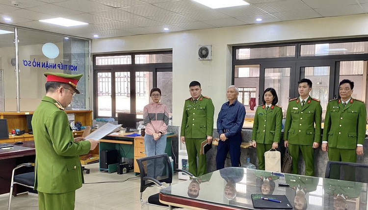 Khởi tố 3 bị can về hành vi nhận hối lộ tại Trung tâm Đăng kiểm xe cơ giới 34 - 04D