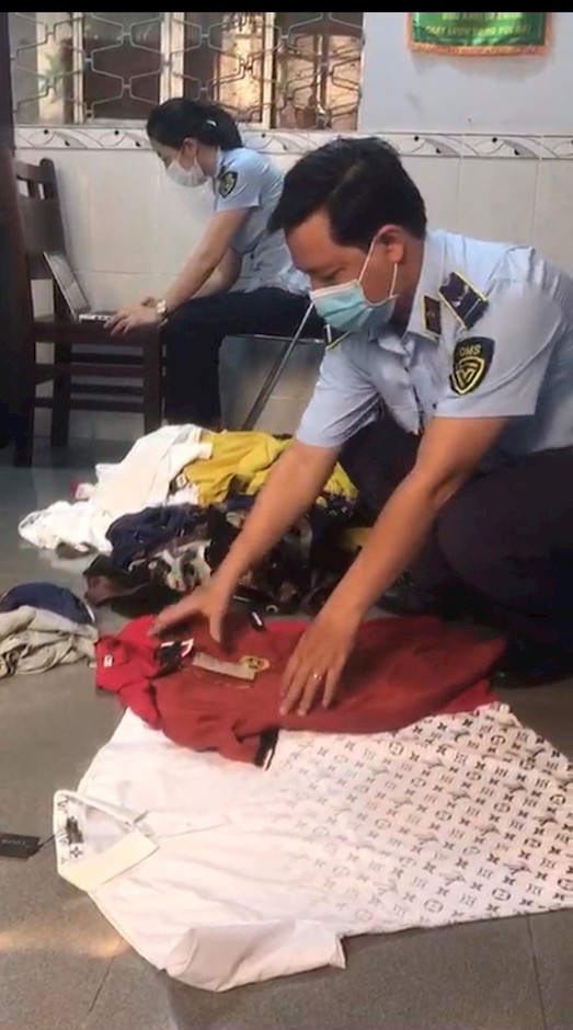 Xử lý nghiêm vấn nạn hàng hóa giả nhãn hiệu trên địa bàn TP.HCM