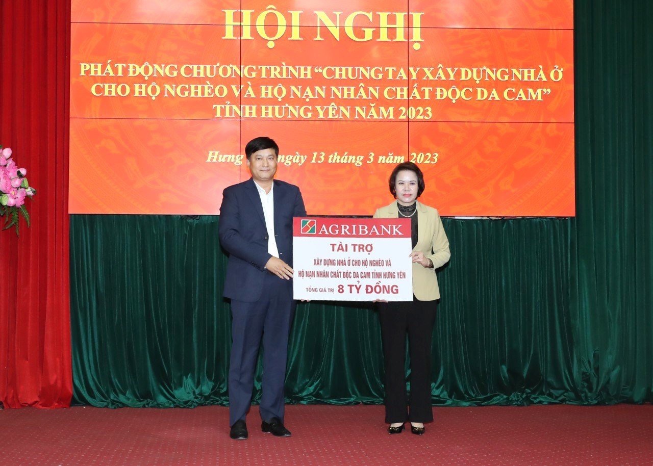 Agribank tài trợ 8 tỷ đồng xây dựng nhà ở cho hộ nghèo và hộ nạn nhân chất độc da cam tỉnh Hưng Yên năm 2023
