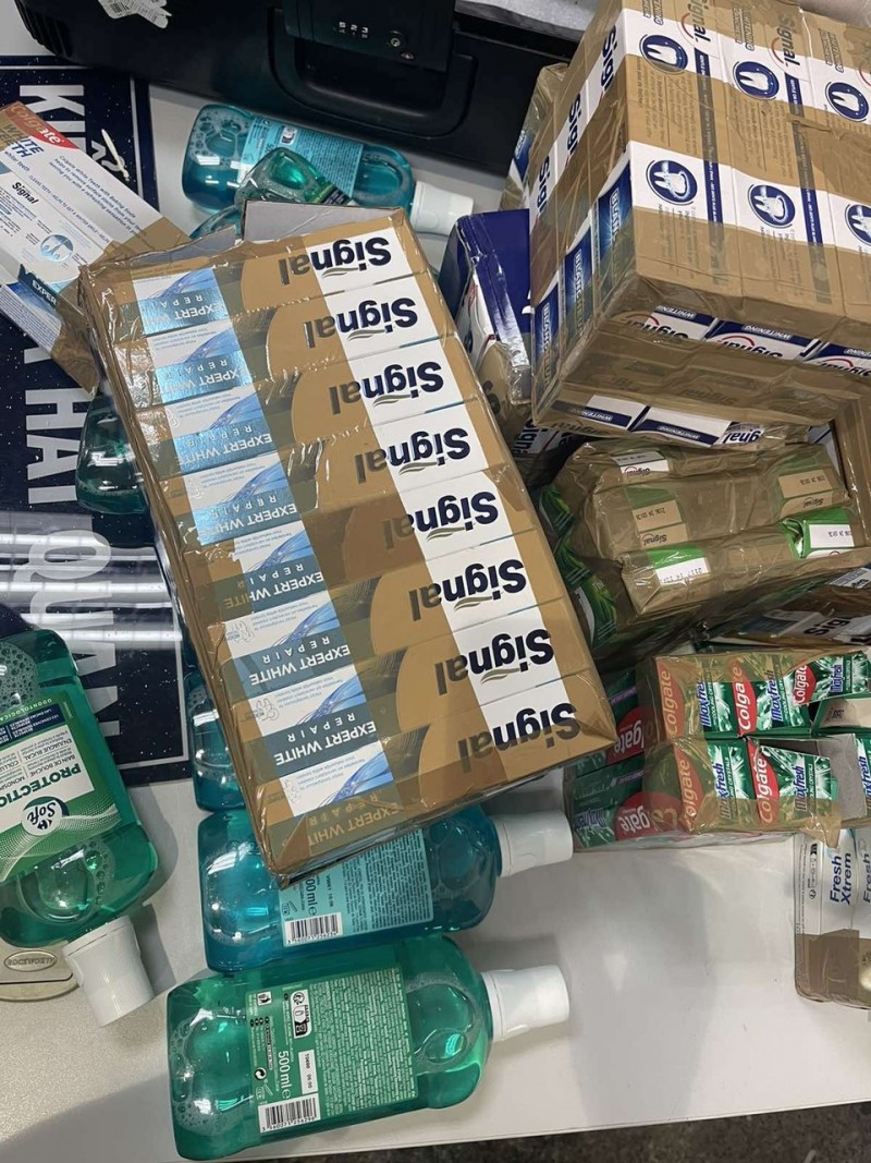 Tạm giữ 3 tiếp viên Vietnam Airlines xách thuốc lắc và ma tuý từ Pháp về Việt Nam