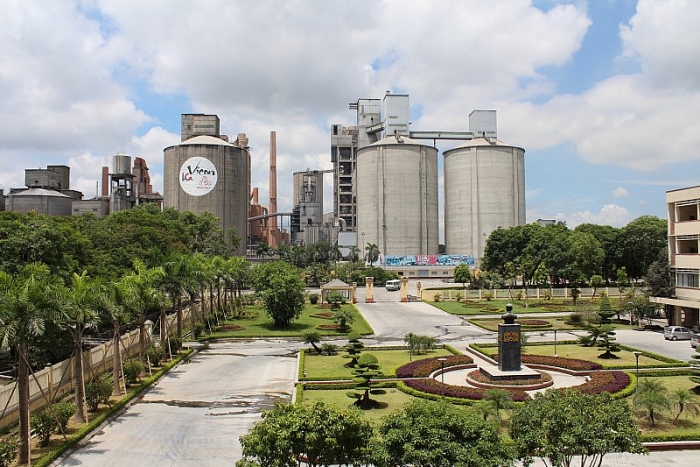 Tiếp tục khởi tố, bắt tạm giam 6 bị can trong vụ án xảy ra tại Công ty Xi măng Hoàng Thạch