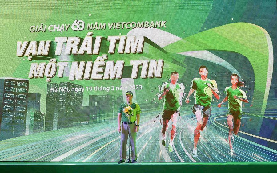 Giải chạy 60 năm Vietcombank đã đóng góp cho quỹ ‘Vững tương lai’ hơn 11 tỉ đồng