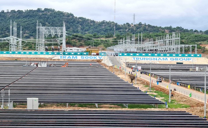 EVN dừng huy động 172 MW điện mặt trời của Trung Nam Thuận Nam có đúng quy định