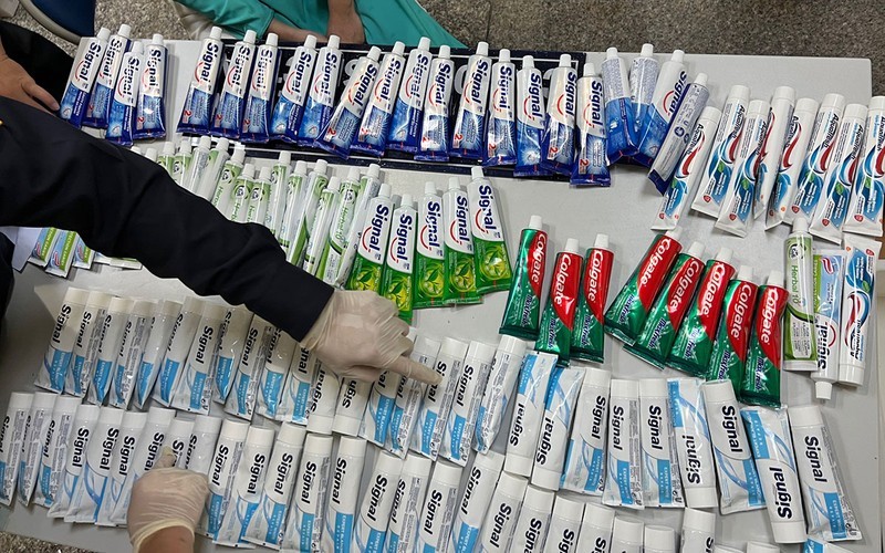 4 tiếp viên hàng không Vietnam Airlines được thả tự do