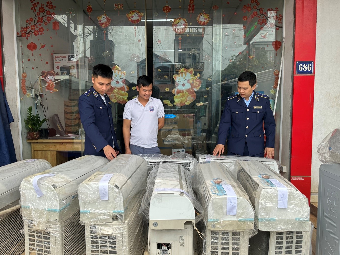 Thái Nguyên Phát hiện và thu giữ nhiều bộ sản phẩm điều hòa nhập lậu