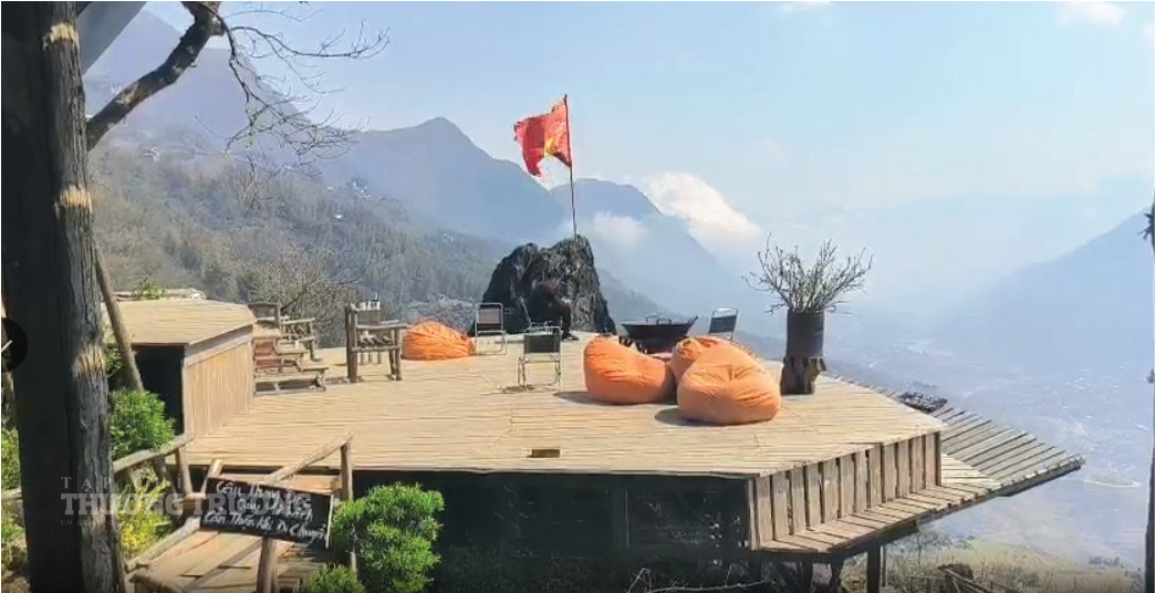 Bài 1 Nằm sát Vườn Vô Cực, điểm “check in Best View – SaPa” thu phí du lịch có đúng quy định