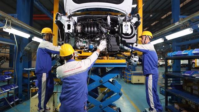 Bộ Tài chính không đồng ý giảm 50% lệ phí trước bạ với ô tô sản xuất lắp ráp trong nước