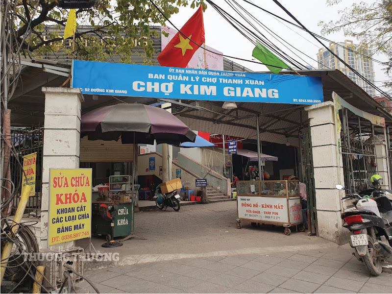 Hà Nội Đìu hiu vắng khách, chợ truyền thống đang dần bị thất thế