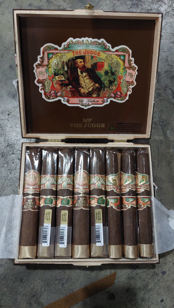 Thu giữ gần 7.000 điếu Xì gà ngoại nhập của Công ty TNHH Một Thành Viên Logistics Viettel