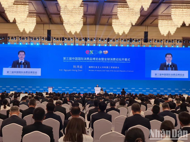Việt Nam tham dự Hội chợ hàng tiêu dùng quốc tế Trung Quốc (Hainan Expo 2023)