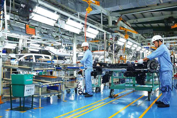 Thủ tướng chỉ đạo thúc đẩy sản xuất kinh doanh, đầu tư xây dựng và xuất nhập khẩu