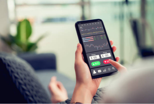 Yếu tố nào khiến VN-Index chưa thể bứt phá mạnh ngay trong ngắn hạn