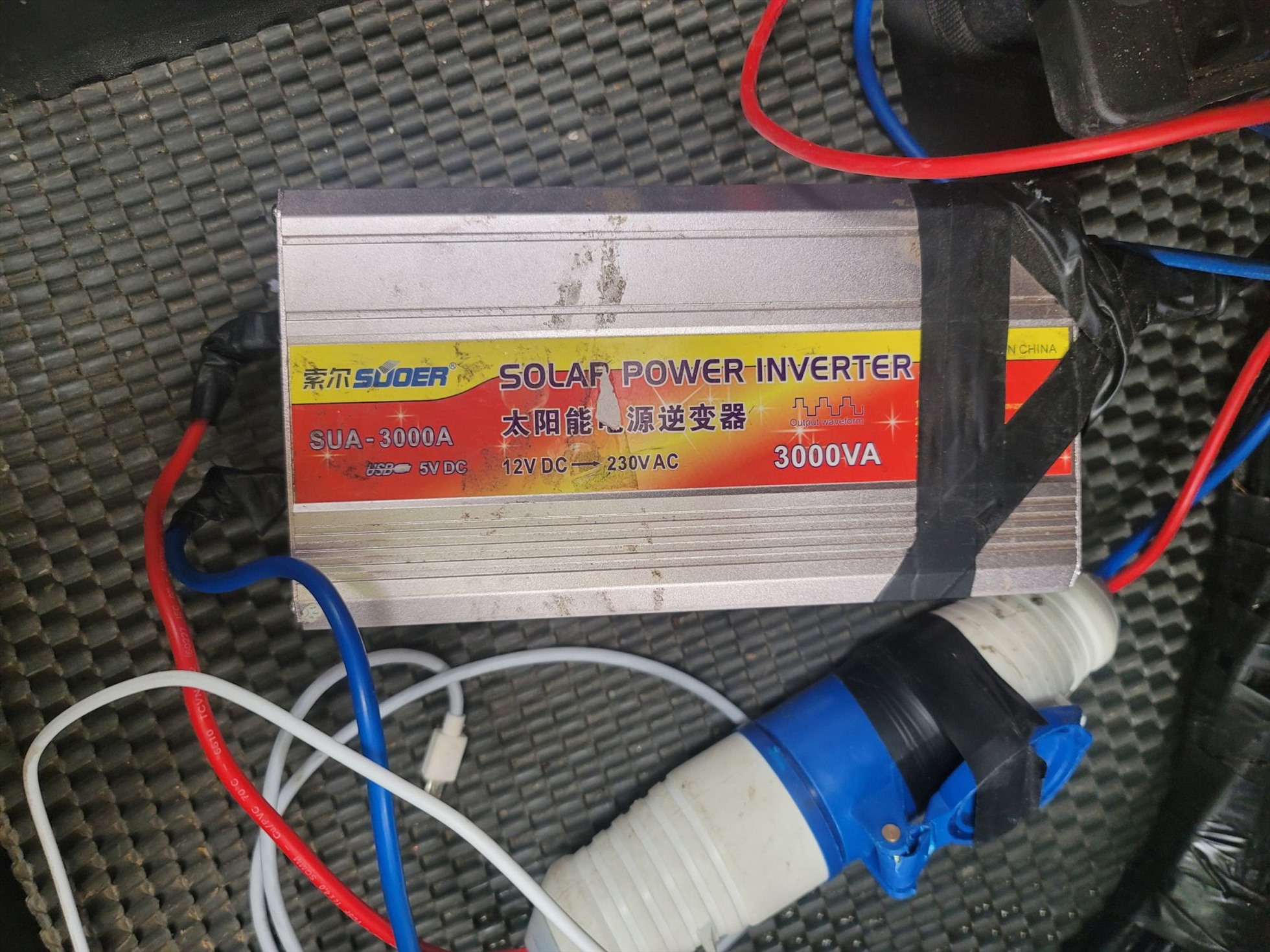 Bắc Giang Bắt nhóm đối tượng sử dụng thiết bị BTS để chiếm đoạt tài sản