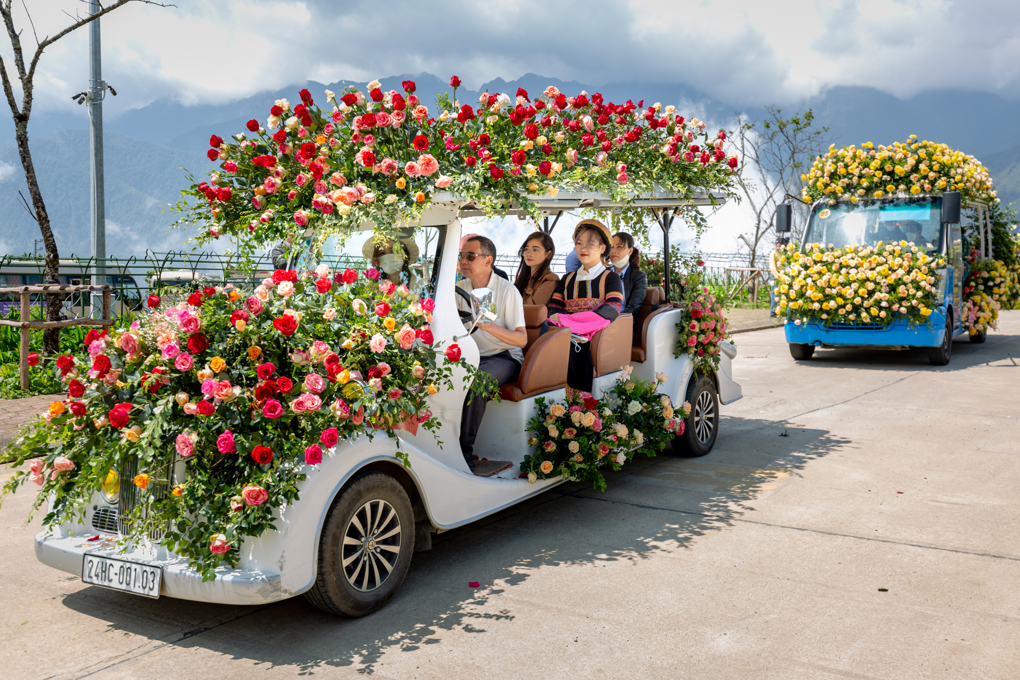 Giới trẻ háo hức chờ đón Lễ hội hoa hồng tại Sa Pa dịp 304