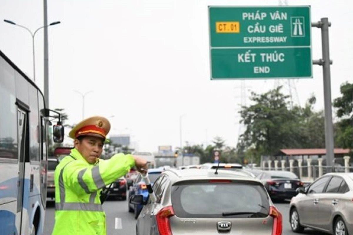 Hà Nội phân luồng giao thông dịp nghỉ lễ Giỗ Tổ Hùng Vương và 304 và 15