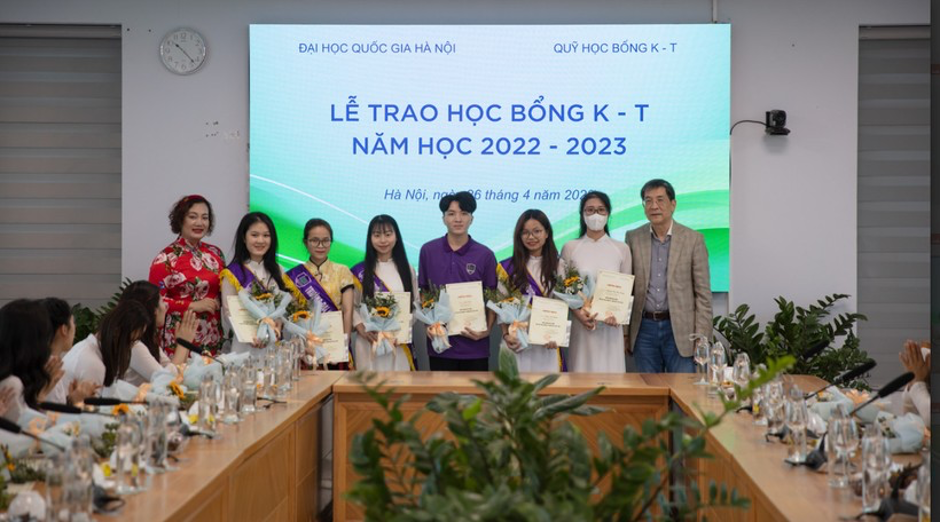 Học bổng K-T tiếp tục nâng bước cho 20 sinh viên xuất sắc của Đại học Quốc gia Hà Nội