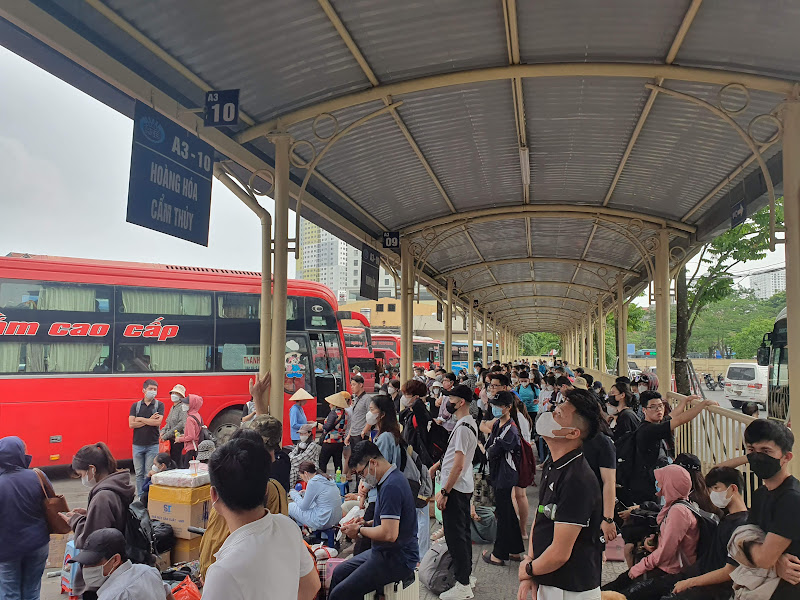 Vận tải hành khách đạt 6,1 nghìn tỷ đồng trong 4 tháng đầu năm