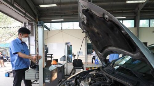 Đề xuất cho phép xe cá nhân dưới 9 chỗ tự động giãn chu kỳ đăng kiểm