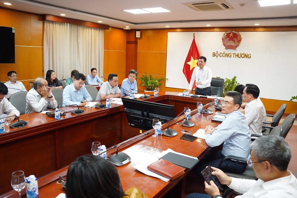 Doanh nghiệp xăng dầu vẫn còn gặp nhiều khó khăn trong việc bảo đảm nguồn cung