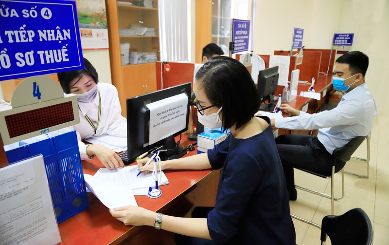 4 tháng đầu năm, thu ngân sách nhà nước giảm nhưng chi ngân sách lại tăng