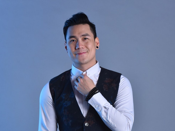 Ca sỹ Khánh Phương lãi đậm khi đầu tư cổ phiếu vào 1 doanh nghiệp thua lỗ