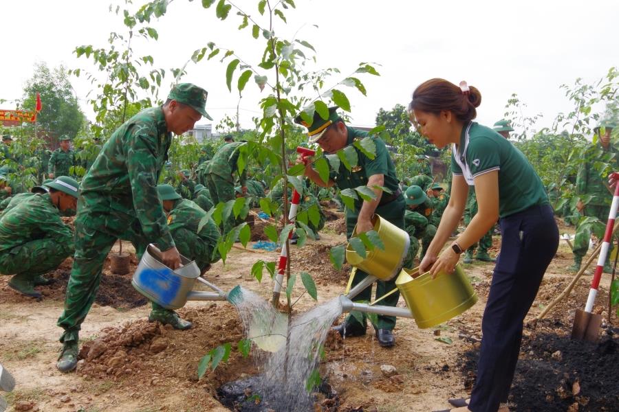 Vietcombank với hoạt động ý nghĩa nhân dịp kỷ niệm 133 năm ngày sinh Chủ tịch Hồ Chí Minh