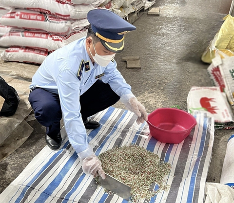 Phân bón giả bán tràn lan trên địa bàn tỉnh Đắk Lắk