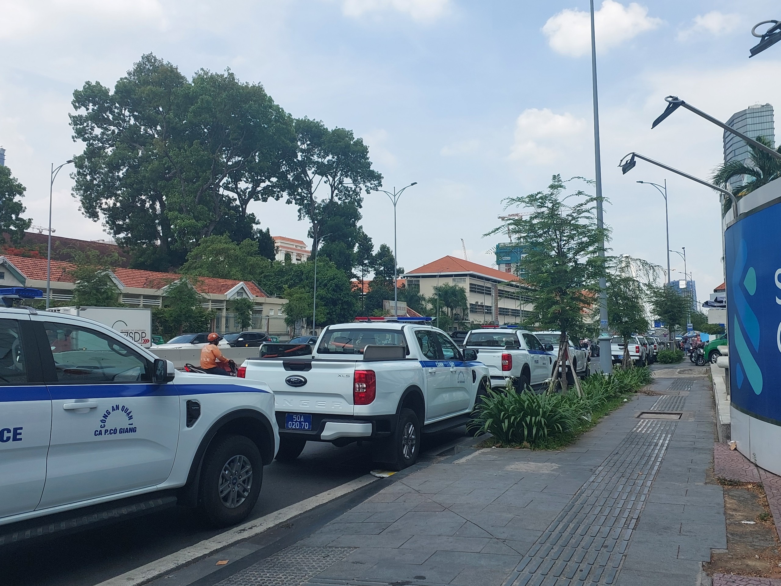 Công an kiểm tra Công ty tài chính Shinhan ở quận 1