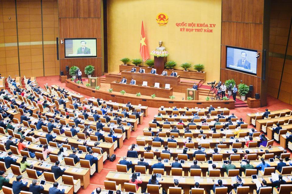 Quốc hội quyết định Danh mục hàng hóa, dịch vụ bình ổn giá