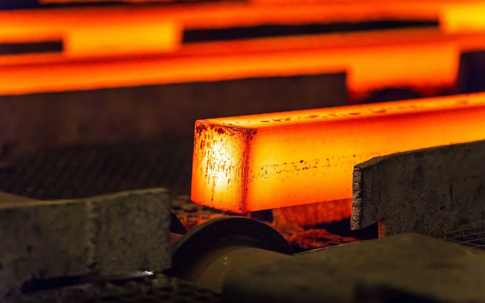 Giá thép hôm nay 295 Giá thép Tung Quốc chạm ngưỡng thấp nhất 3 năm qua