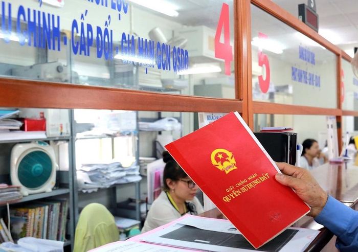 TP.HCM sẽ tăng mức phí làm hồ sơ nhà đất từ ngày 16