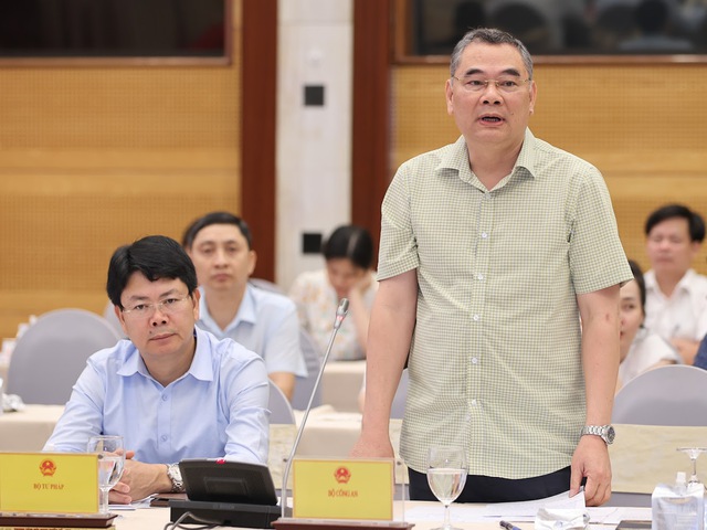 Sẽ đẩy mạnh kiểm tra việc cấp bằng lái xe và cấp Giấy chứng nhận sức khỏe