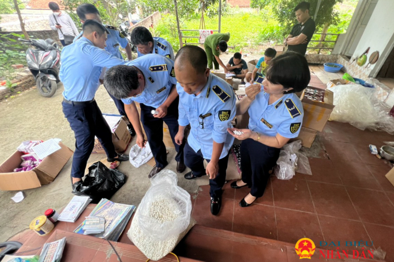 Hà Nội lập 2 đoàn kiểm tra liên ngành thực phẩm, mỹ phẩm, dược phẩm