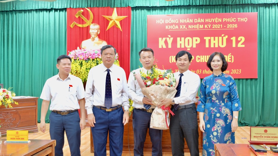 Hà Nội Ông Nguyễn Đình Sơn được bầu làm Chủ tịch huyện Phúc Thọ