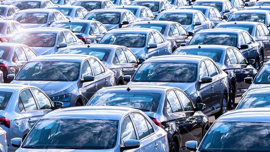 Nhập khẩu ô tô lao dốc, thu ngân sách giảm gần 1.300 tỷ đồng